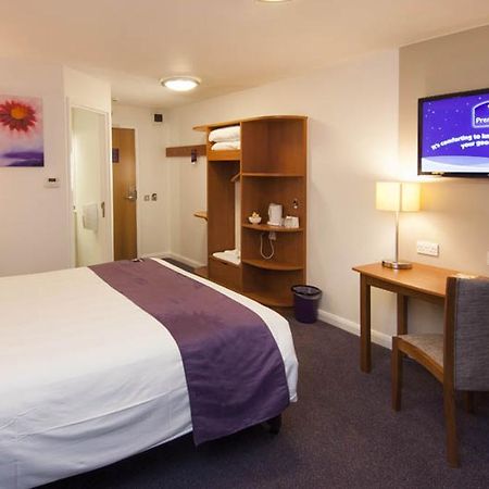 Premier Inn Bournemouth East Eksteriør bilde