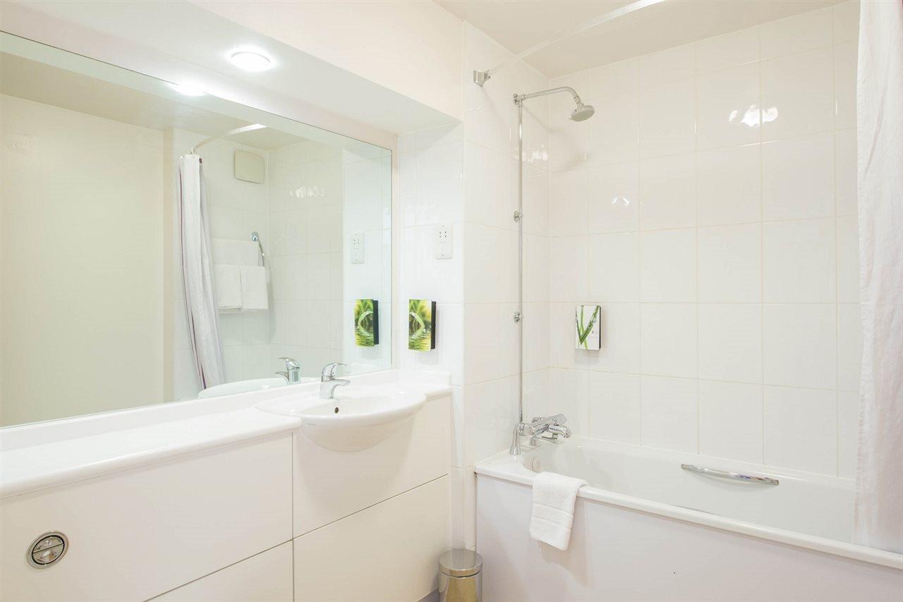Premier Inn Bournemouth East Eksteriør bilde
