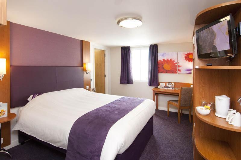 Premier Inn Bournemouth East Eksteriør bilde